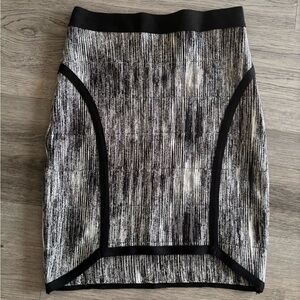 bebe Black and Gray Pencil Skirt